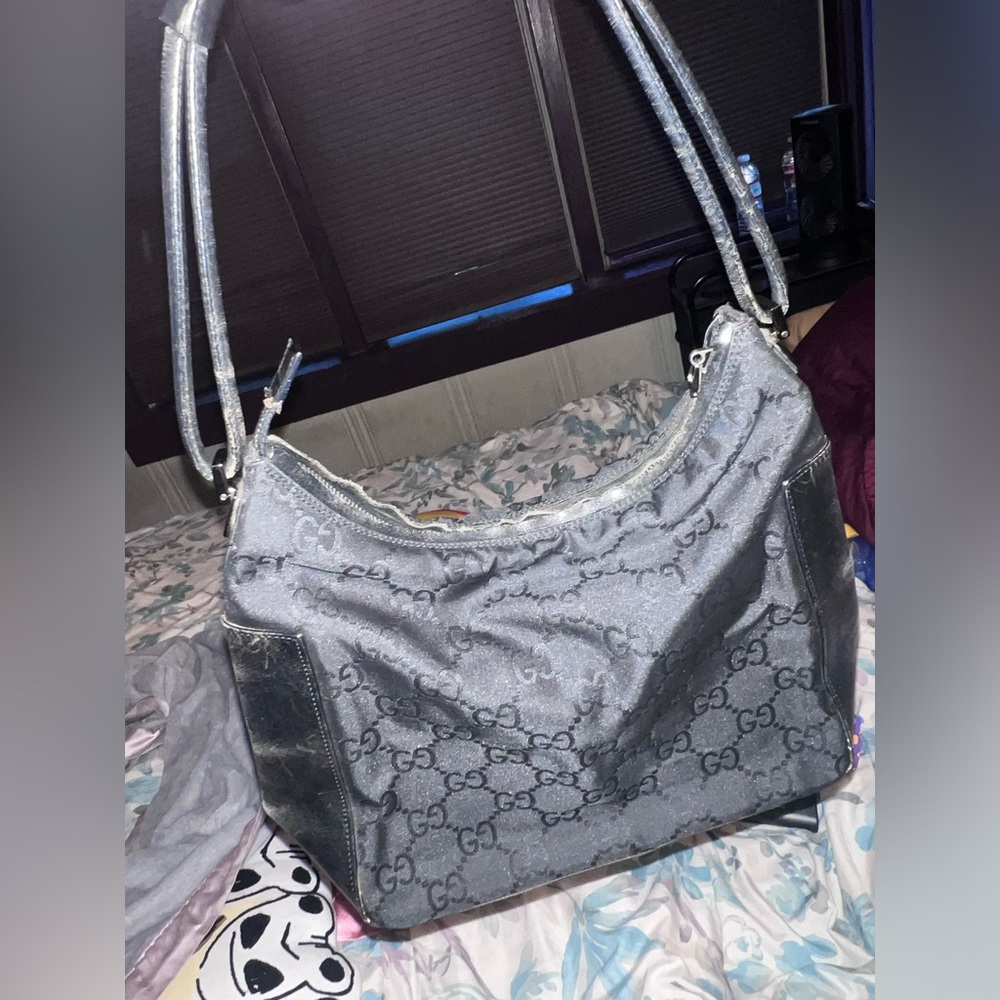 Gucci shoulder bag